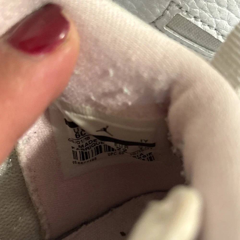 Nike Jordan Shoes‎ Kids Size 6